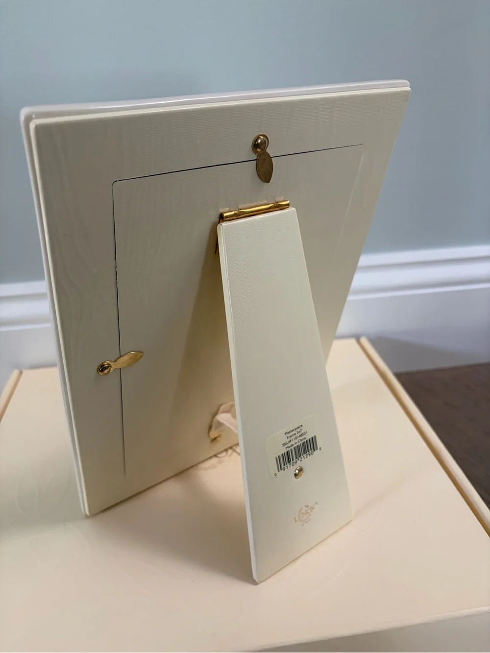 Lenox Masterpiece Ivory & Gold Floral Ceramic 5x7 Picture Frame